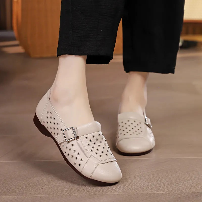 Zapatos huecos antideslizantes y transpirables.