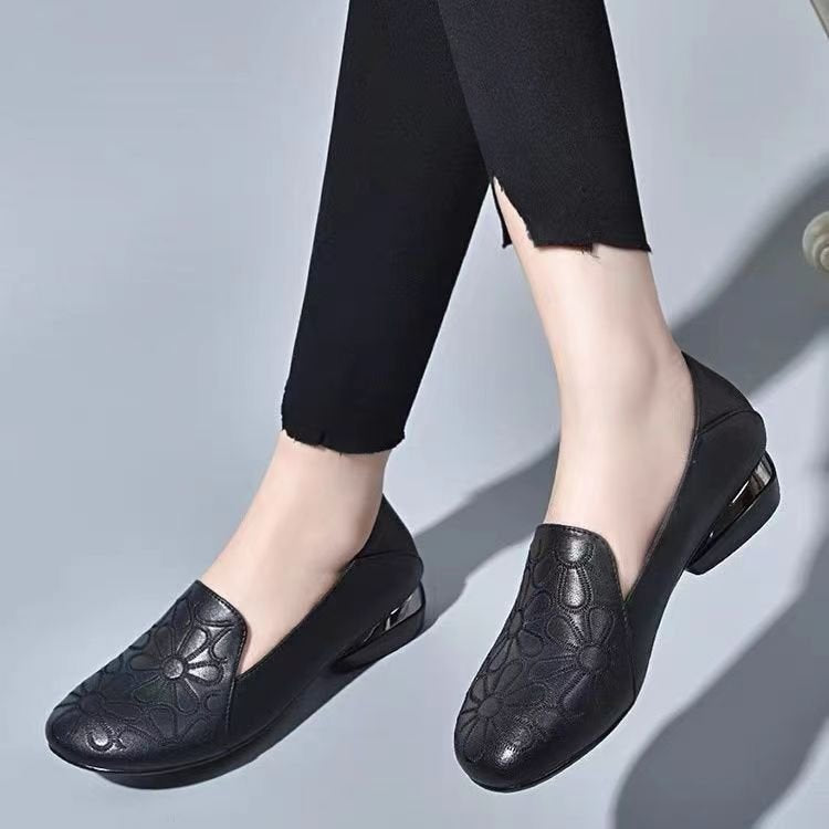 2025 Actualizado-Zapatos de piel con tacón bajo bordados