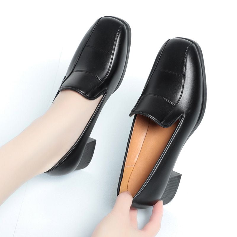 Zapatos de tacón medio a cuadros