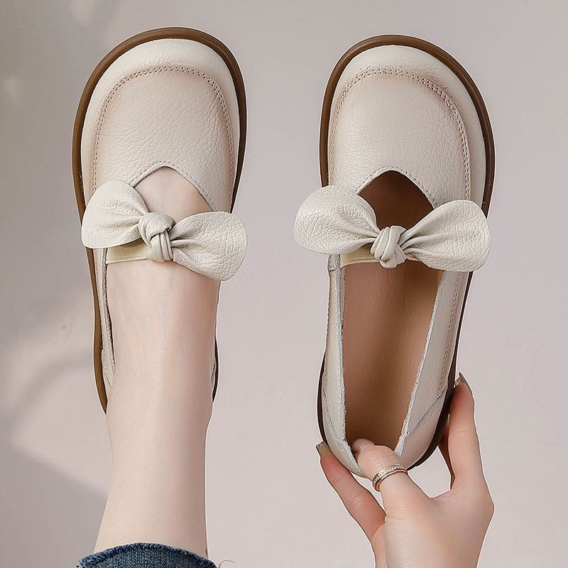 Zapatos cómodos de cuero con suela blanda