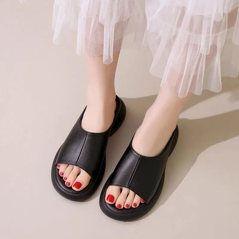 Sandalias tipo chanclas de suela suave de cuero genuino para mujer