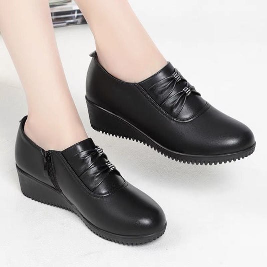 Zapatos de suela blanda de cuero genuino para mediana edad