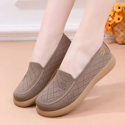 Zapatos de malla transpirable con suela blanda