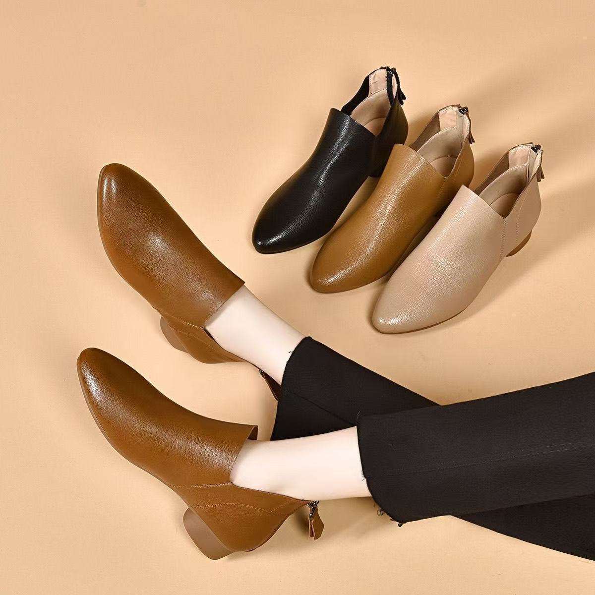 Botas 100% de cuero auténtico.