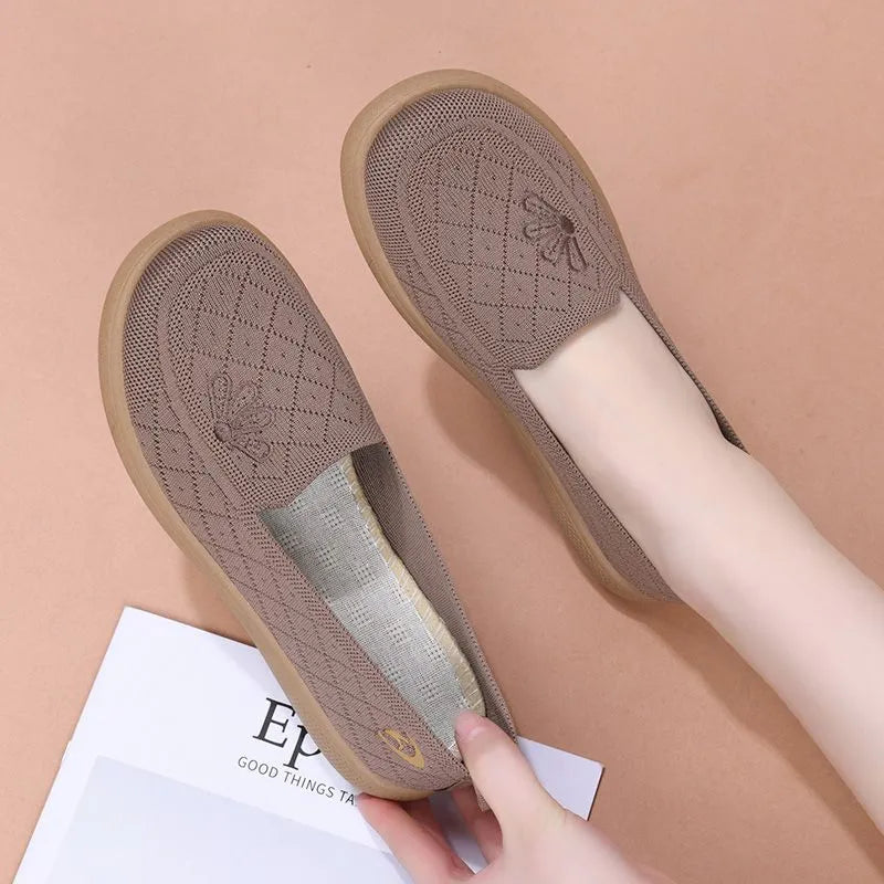 Zapatos de malla transpirable con suela blanda