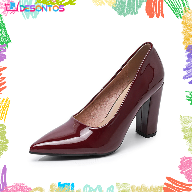 Elegantes tacones altos de charol para mujer