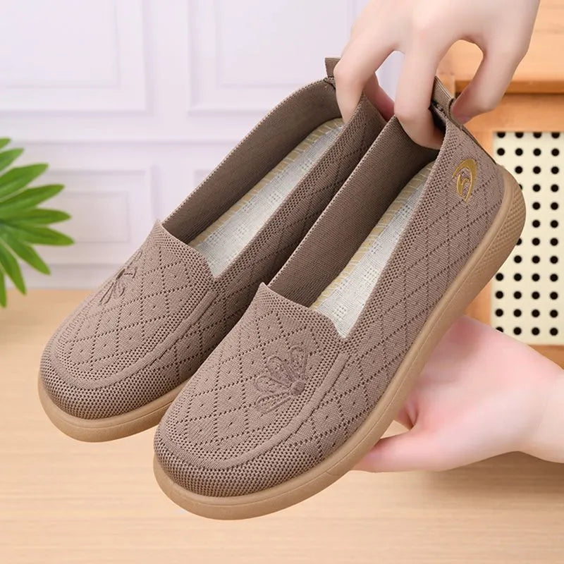 Zapatos de malla transpirable con suela blanda