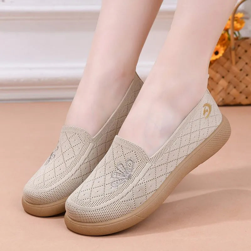 Zapatos de malla transpirable con suela blanda