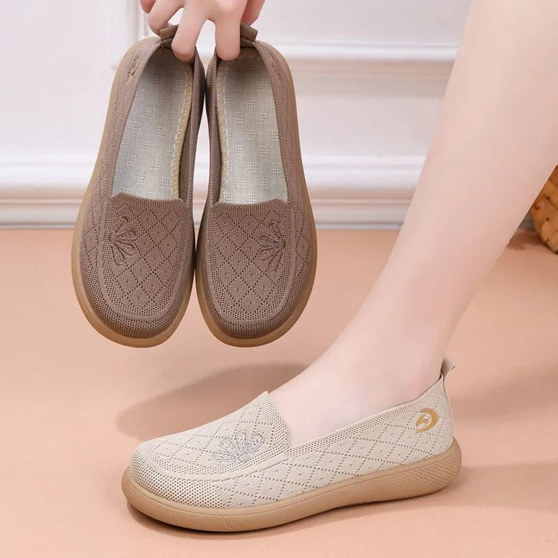 Zapatos de malla transpirable con suela blanda