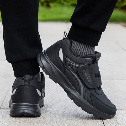 Zapatillas deportivas de suela blanda y puntera ancha