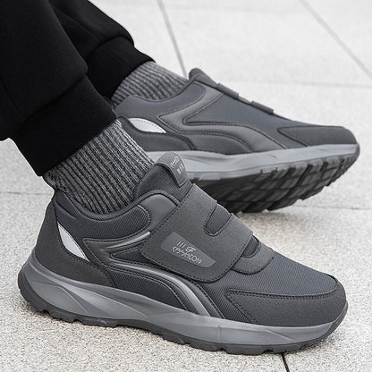 Zapatillas deportivas de suela blanda y puntera ancha