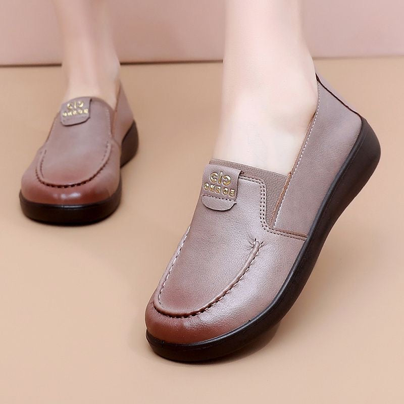 Zapatos cómodos de mujer con suela blanda