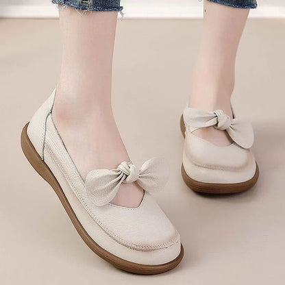 Zapatos cómodos de cuero con suela blanda