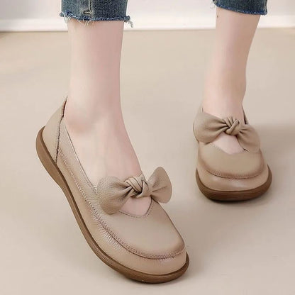 Zapatos cómodos de cuero con suela blanda