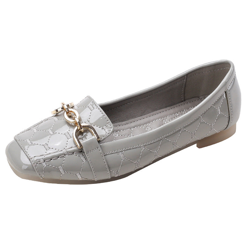 Zapatos de piel suave con punta cuadrada, suela plana y comodidad superior