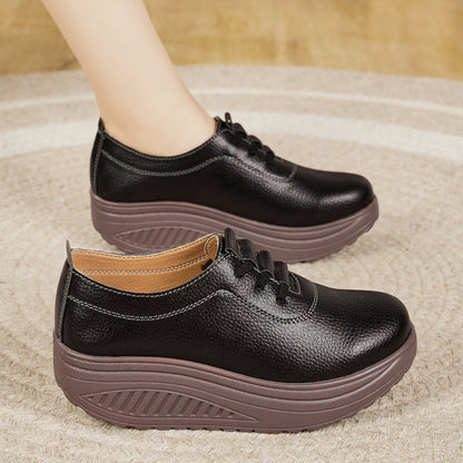 Zapatos de piel con altura extra tipo slip-on