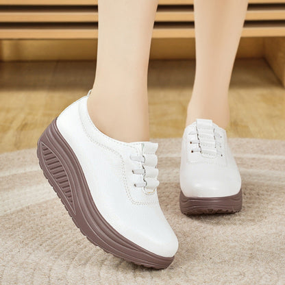 Zapatos de piel con altura extra tipo slip-on