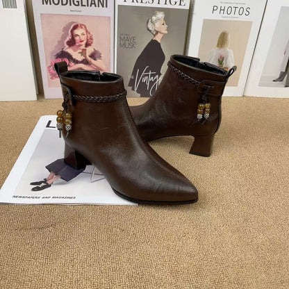 Botines de Piel con Tacón Estilizado