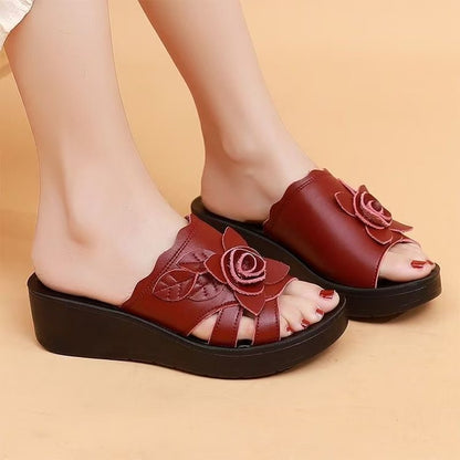 Sandalias de piel con flores