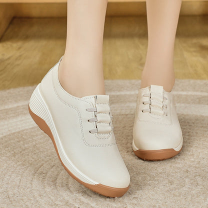 Zapatos casuales de piel con tacón de cuña y suela antideslizante
