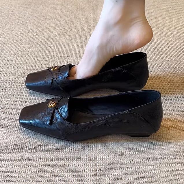 Mocasines de suela suave con diseño de camelia y estilo retro