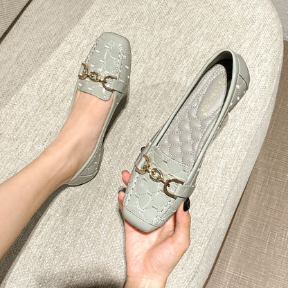 Zapatos de piel suave con punta cuadrada, suela plana y comodidad superior