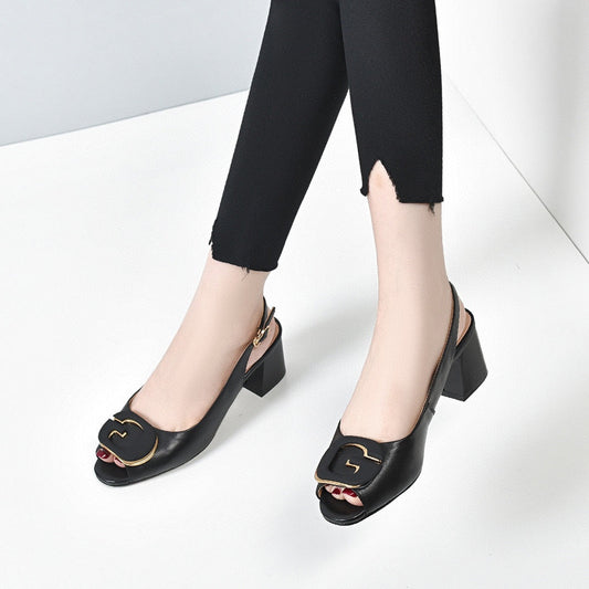 Sandalias cómodas de tacón de bloque G