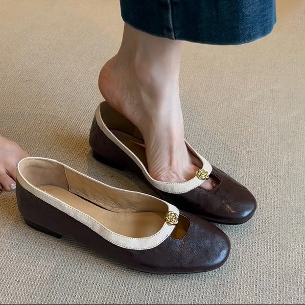 Zapatos de piel estilo retro con diseño de camelia, corte bajo y slip-on