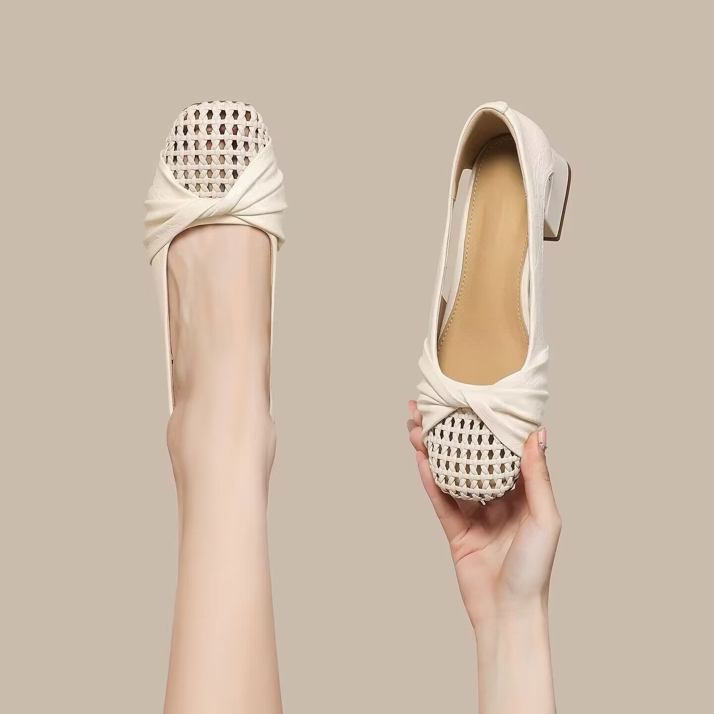 Zapatos de tacón grueso con diseño calado y tejido moderno