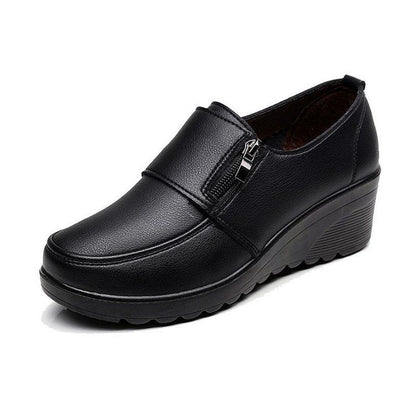 Zapatos de piel con cuña