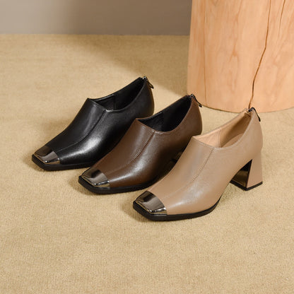 Zapato de tacón medio de piel con punta cuadrada