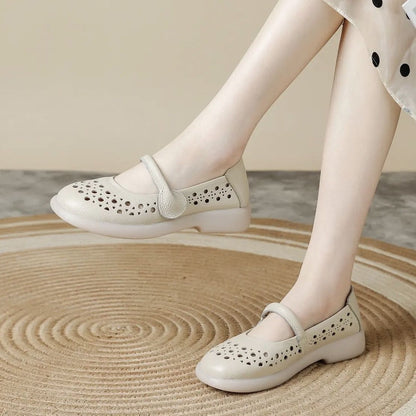 Zapatos transpirables de suela blanda fabricados en piel auténtica.