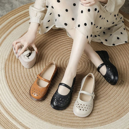 Zapatos transpirables de suela blanda fabricados en piel auténtica.